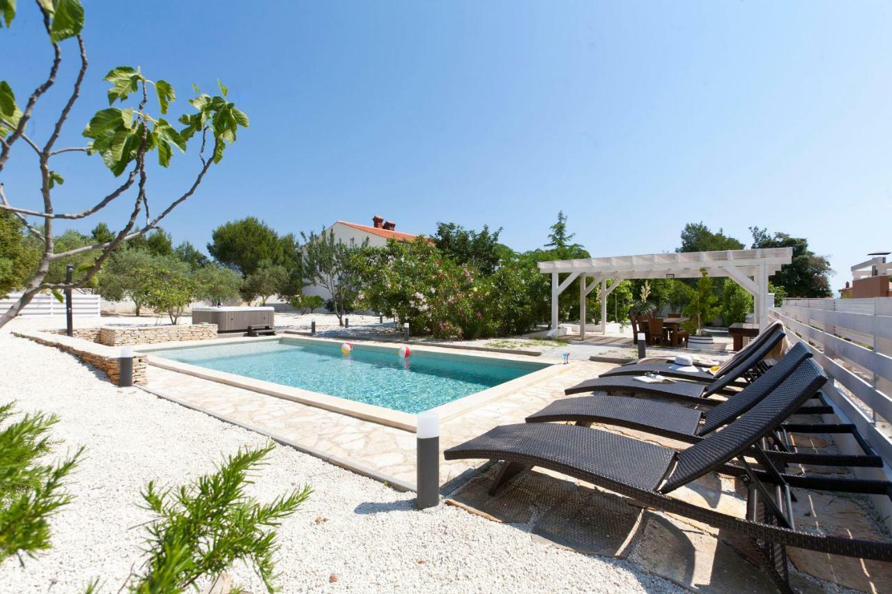 Villa Donna - House For Relaxation With Pool, Sauna, Jacuzzi & Biliards, - Istra